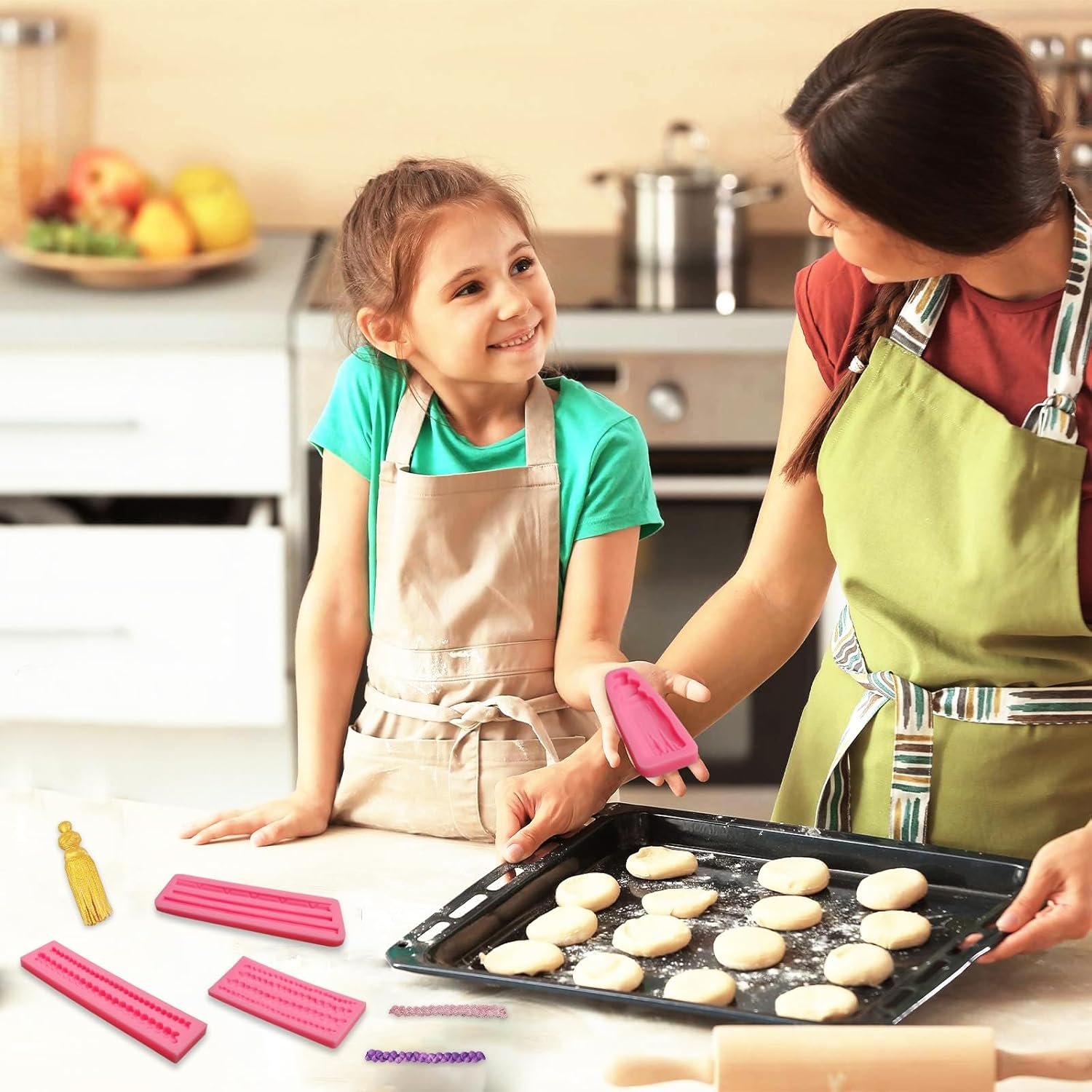 Baby Shower Fondant Molds (5 Pack). Cute Silicone Chocolate. Feet Molds. Clothes Decorate Mould for Baby Baptism Theme Party. Cake Baking. Cupcake Decorating. Chocolate. Gummy. Candy - 图片 27